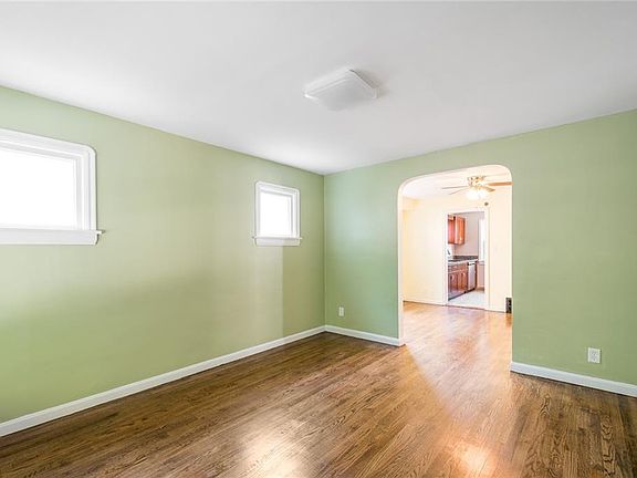 4th image of 3905 Pensacola Ave