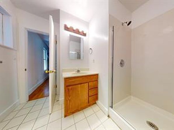 710 N Point St APT D