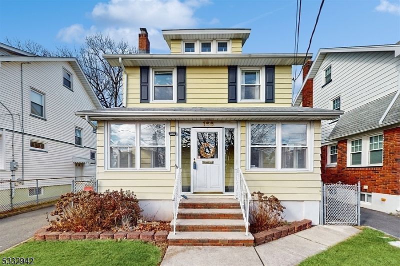 1st image of 165 Cedar Hill Ave