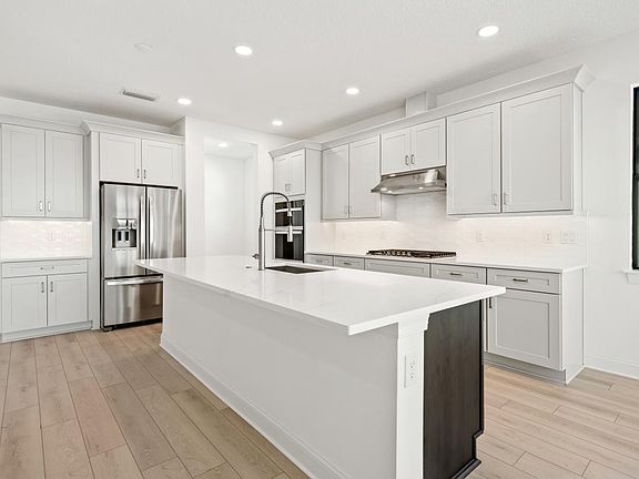 2nd image of 5830 Freestone Cir