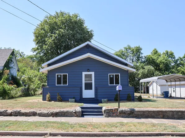 514 N Washington Street, Carterville, MO 64835