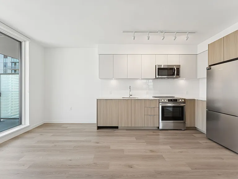 8420 Ash St — Photo 86