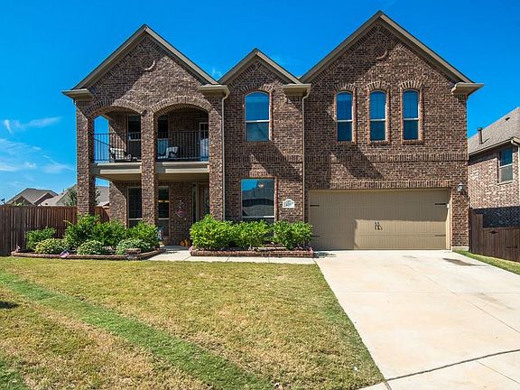 3rd image of 621 Allister Ct