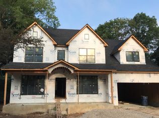 827 S Loomis St, Naperville, IL 60540