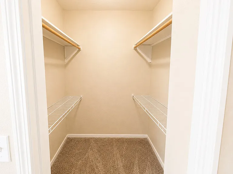 814 E Eastview Dr #814 — Photo 6