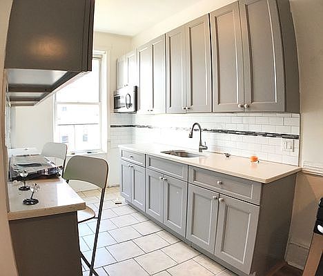 1st image of 372 Harman St APT 3L