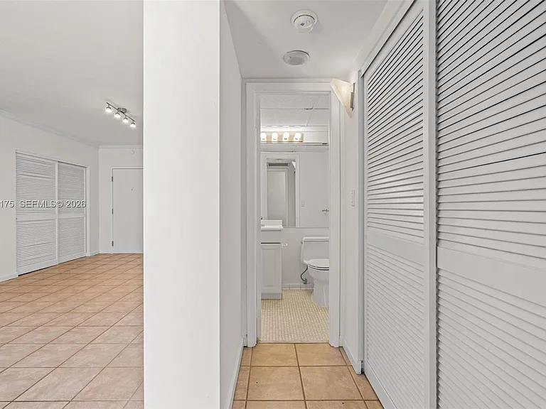 90 Edgewater Dr #1216 — Photo 16