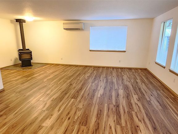 5th image of 1040 W Dayton Trails Drive