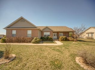 403 Silverthorne Dr, Freeburg, IL 62243