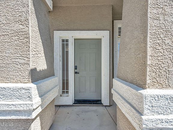 4th image of 1048 Brierwood Ln