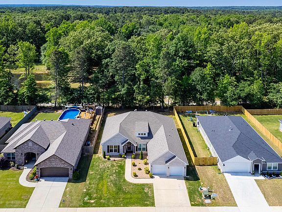 4th image of 6096 Meridian Dr