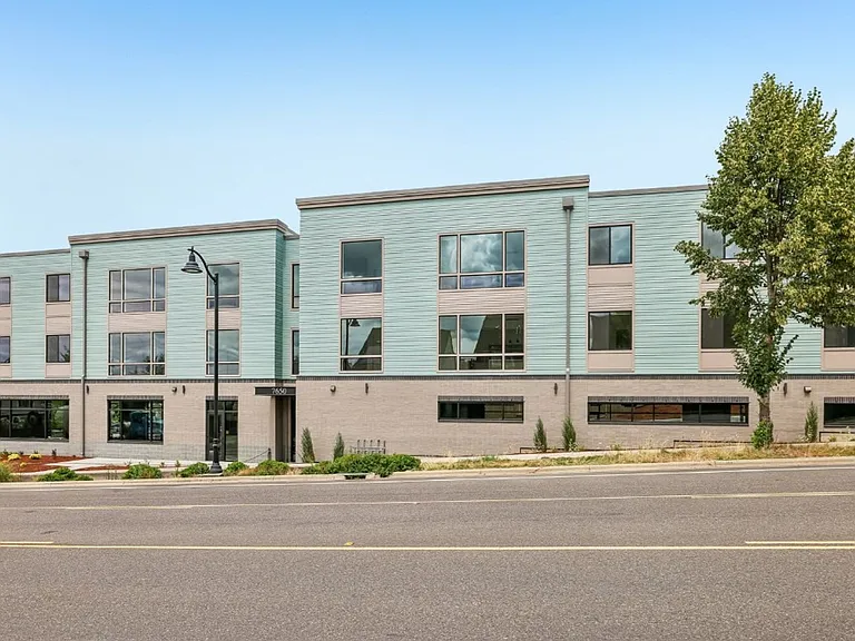 Brand-new 3-Bed, 2-Bath luxury single-level apartment! Bright, open-concept living with modern fi... — Photo 44