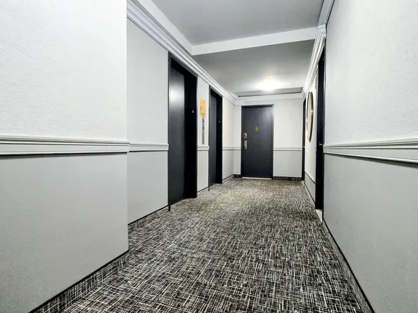 118-18 Union Turnpike image 25 of 29