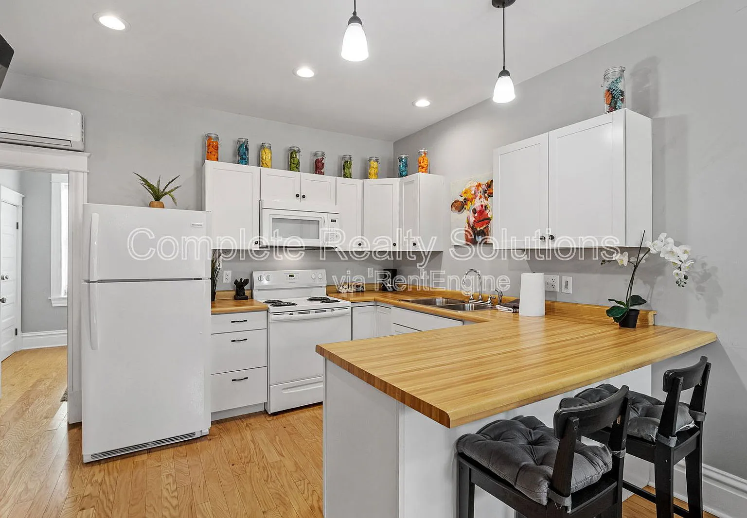 1 bed, 1.0 bath, 675 sqft, $850 — Photo 1