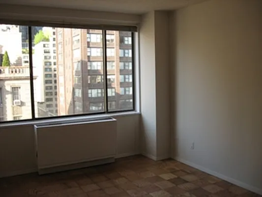 Rented by City Connections Realty | media 17