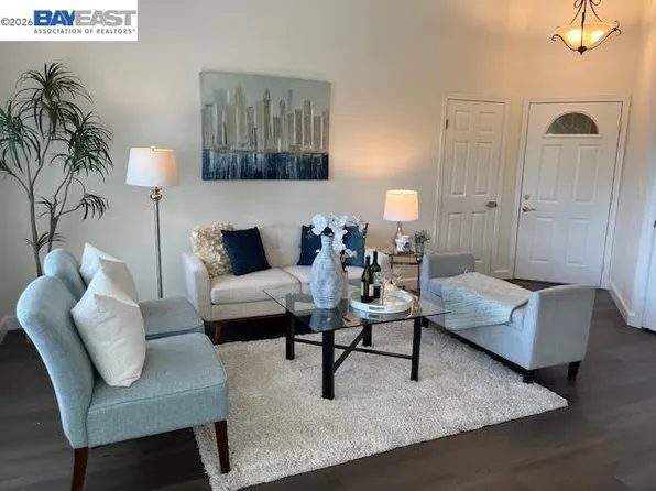 5012 Lakeview Dr Unit 200, San Ramon, CA 94582