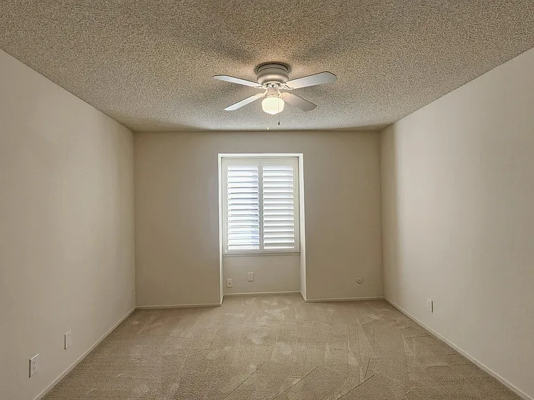 4326 Fair Oaks Blvd — Photo 19