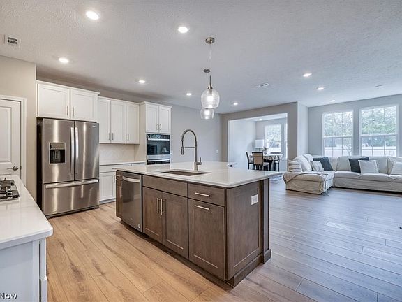 4th image of 1616 Merlot Ln