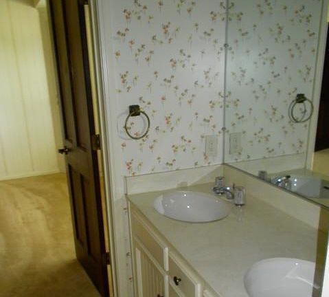 5th image of 6114 Echo Ln