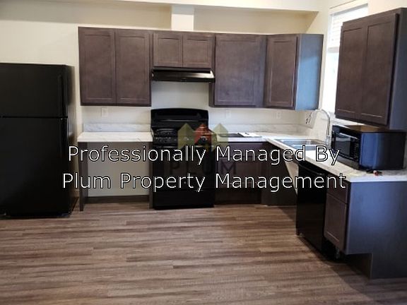 4th image of 209 Hickory St #101