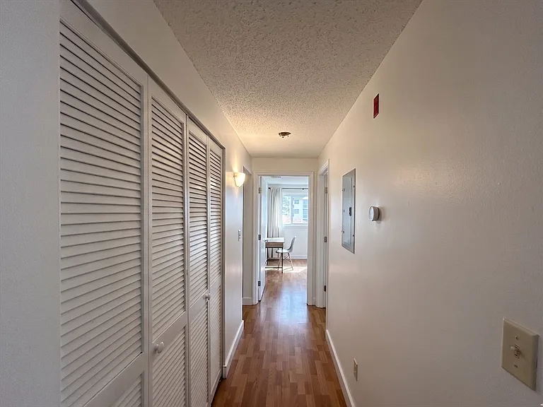 15 Bower Rd #F4 — Photo 5