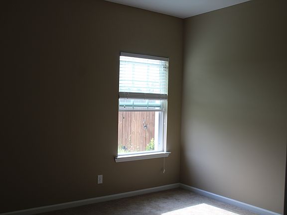 3rd image of 23 Fury Ln NE