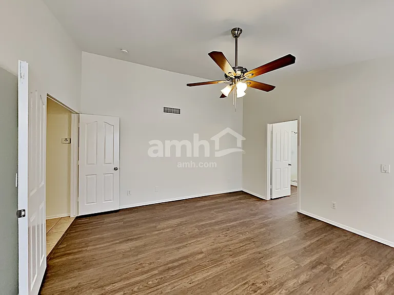 12554 W Holly St — Photo 12