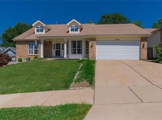 1142 Dunston Dr, Saint Louis, MO 63146
