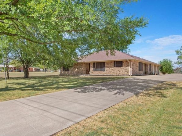 909 McClintic Dr