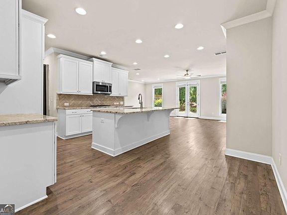 4th image of 2028 Glenview Park Cir