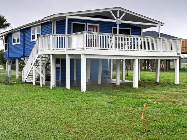 4102 Surf Dr, Galveston, TX 77554