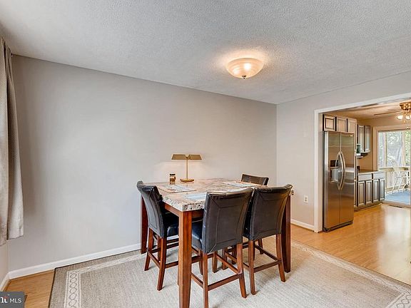 4th image of 1502 Hickory Wood Dr