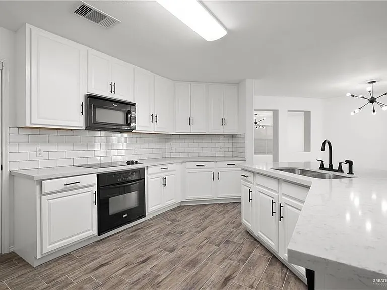 4104 Petunia Ave — Photo 8