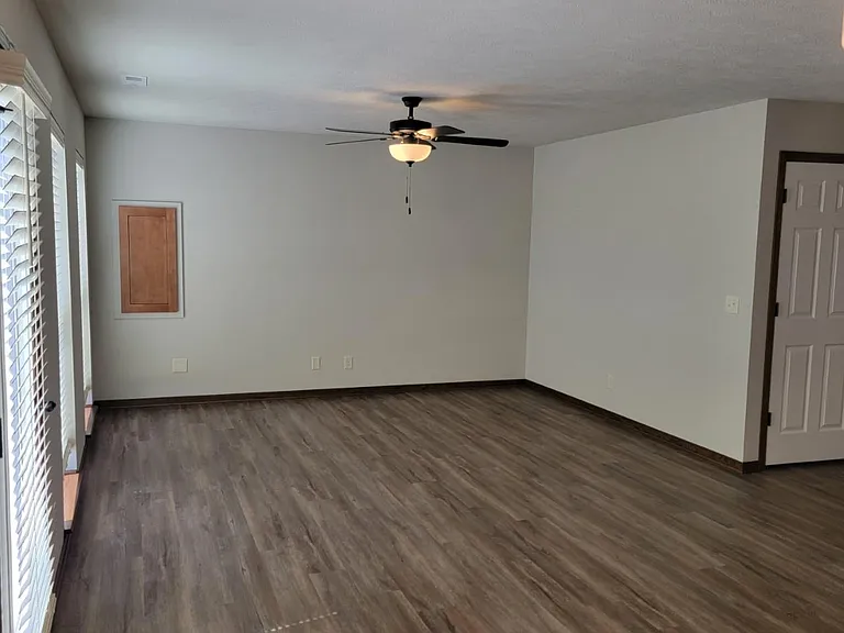 865 Desert Vista Dr — Photo 4