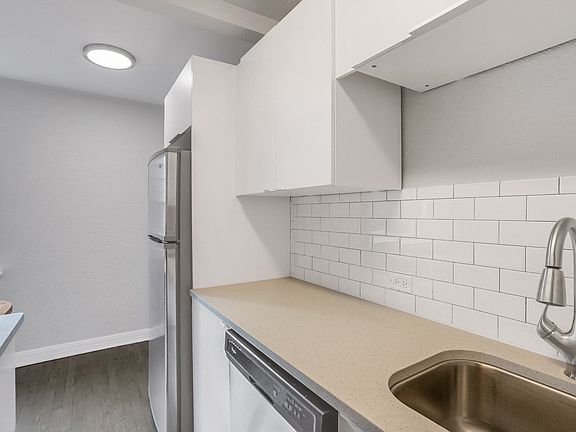 3rd image of 1055 N Sherman St APT 103