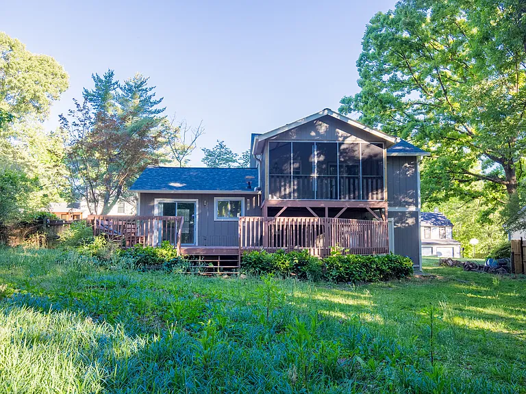 3061 Meadow Wood Ct — Photo 43