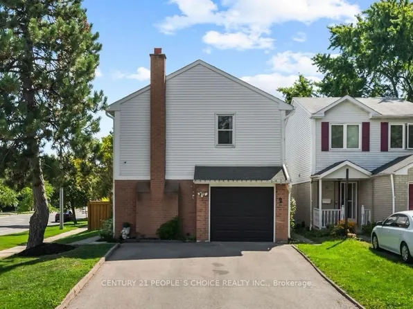 2 Mangrove Rd, Brampton, ON L6S 3Y1