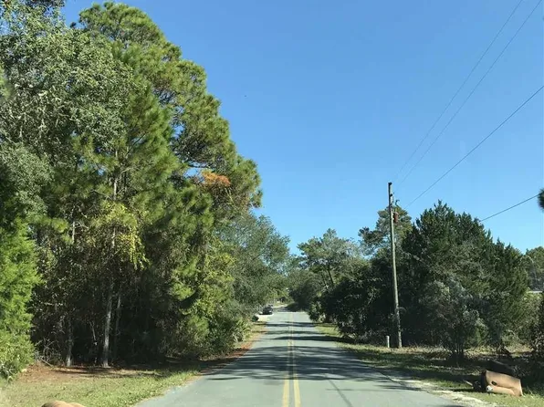 410 SE Avenue A, Carrabelle, FL 32322