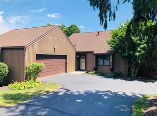 680 Dogwood Ln, Newark, OH 43055
