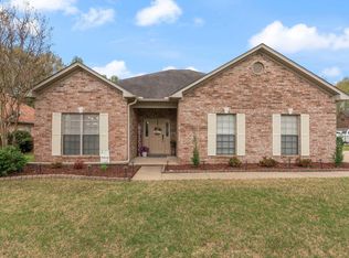 27 Starlite Rd S, Mayflower, AR 72106