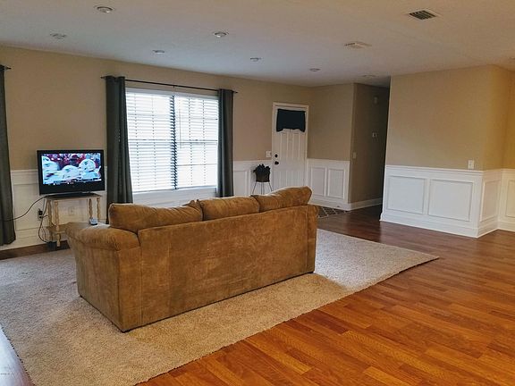 5th image of 1750 Laura Ann Ln