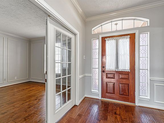 3rd image of 5126 Glentworth Ct