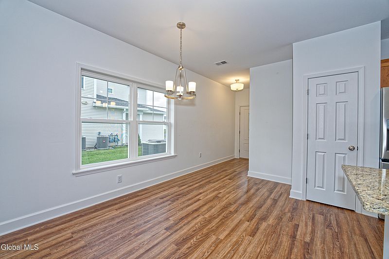 5th image of 8 Kendra Court