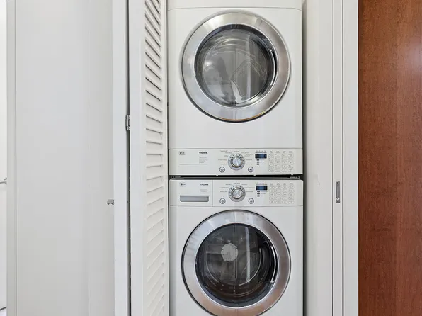 800 West End Avenue image 18 of 18