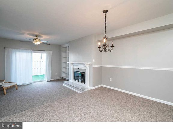 4th image of 2215 Pyle St