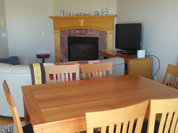 4 Dining : Living Room_09122017