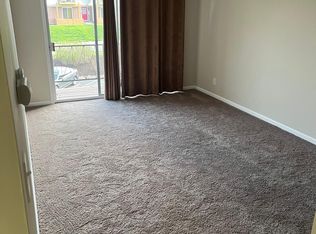 9341 Glenwood St APT 10, Overland Park, KS 66212