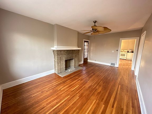 3rd image of 47 Thurman Ave #47.5