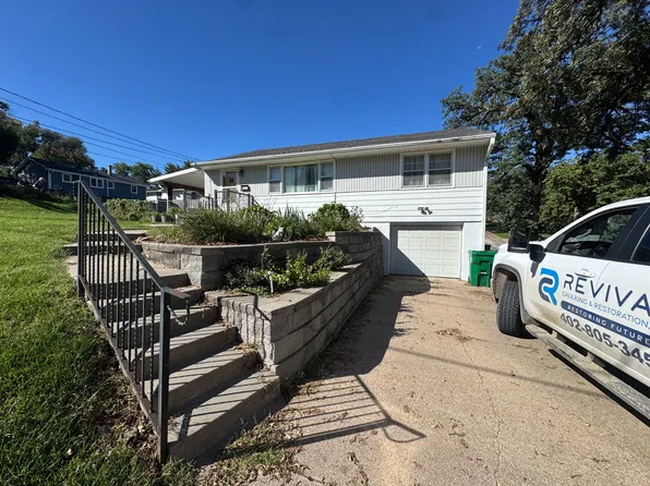 (undisclosed Address), Ralston, NE 68127