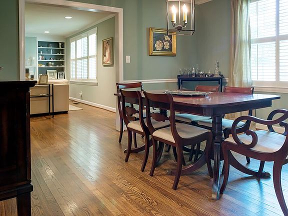 Separate dining room